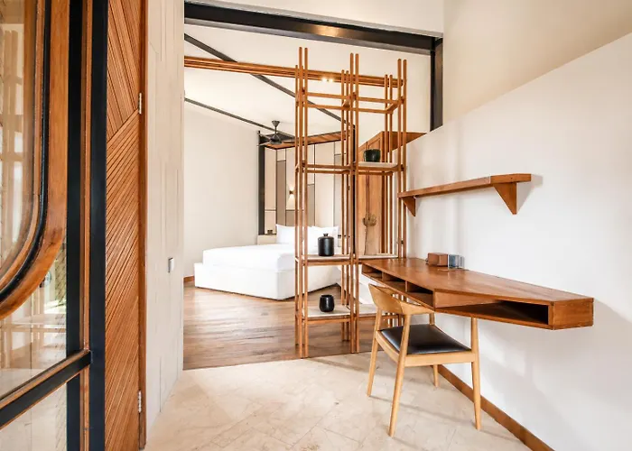 Luxurious 1-Br Loft Art Deco Flair Shared Pool アパート チャングー